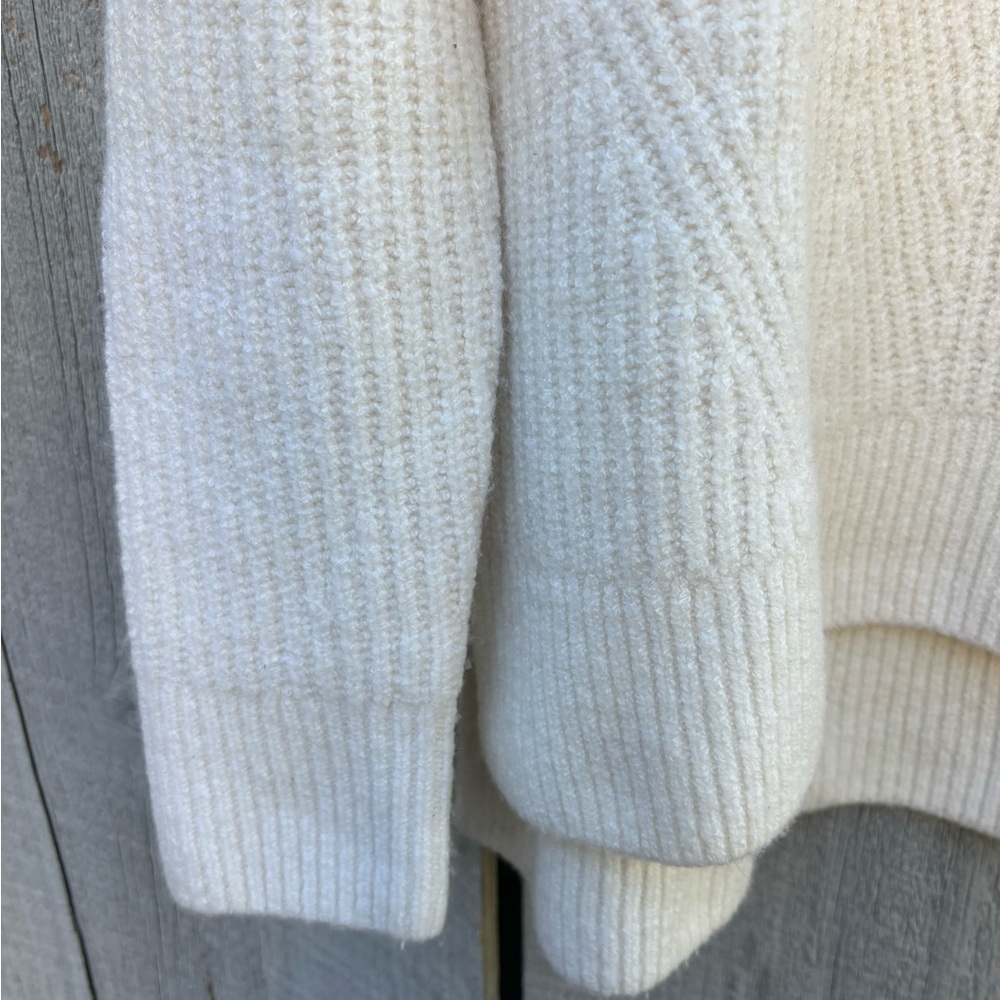 Madewell MercerTurtleneck Sweater in Coziest Yarn Antique Cream Women’s Size M - Picture 5 of 6